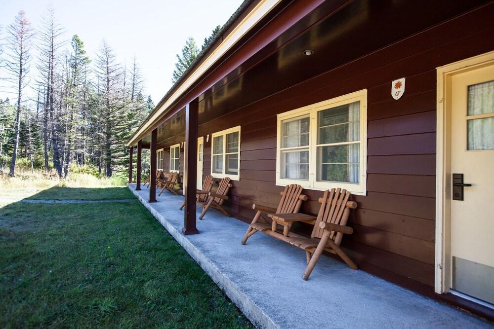 Rising Sun Motor Inn East Glacier Park Village Exterior photo